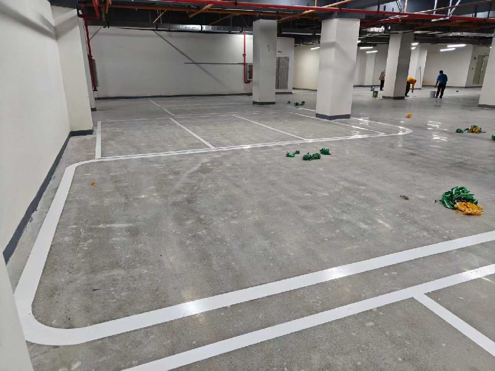 广州黄埔军校小学地下车库平涂地坪工程